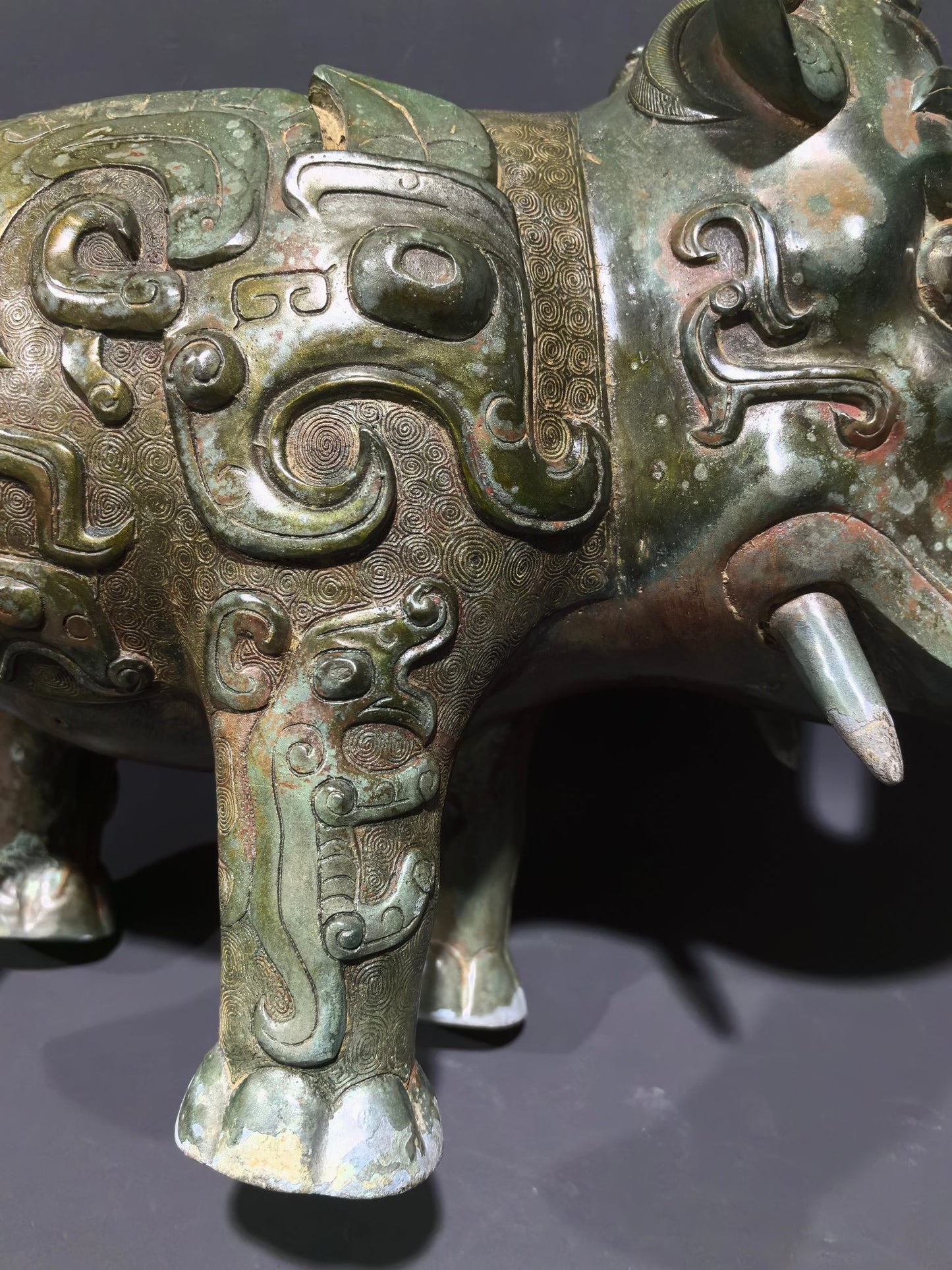 A1240 Xi Zhou Period Bronze Elephant Statue