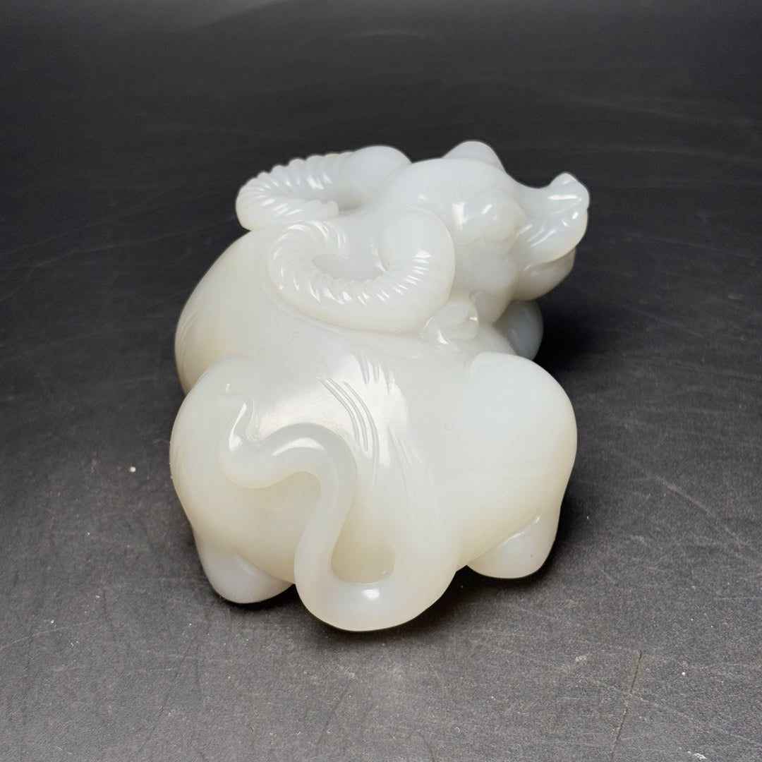 A1248 Superb Chinese Hetian Jade Carved Fortune Ox Statue