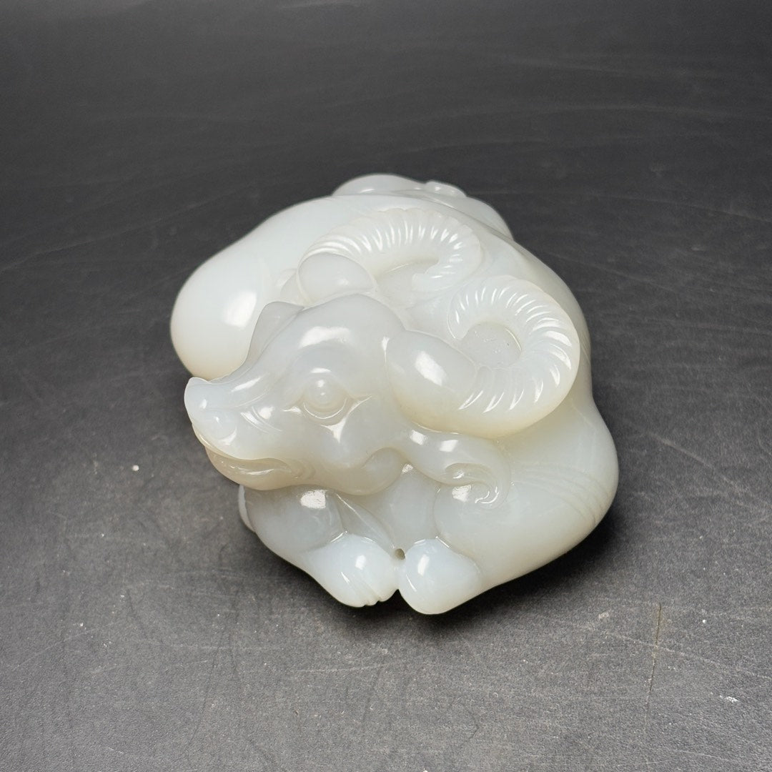 A1248 Superb Chinese Hetian Jade Carved Fortune Ox Statue
