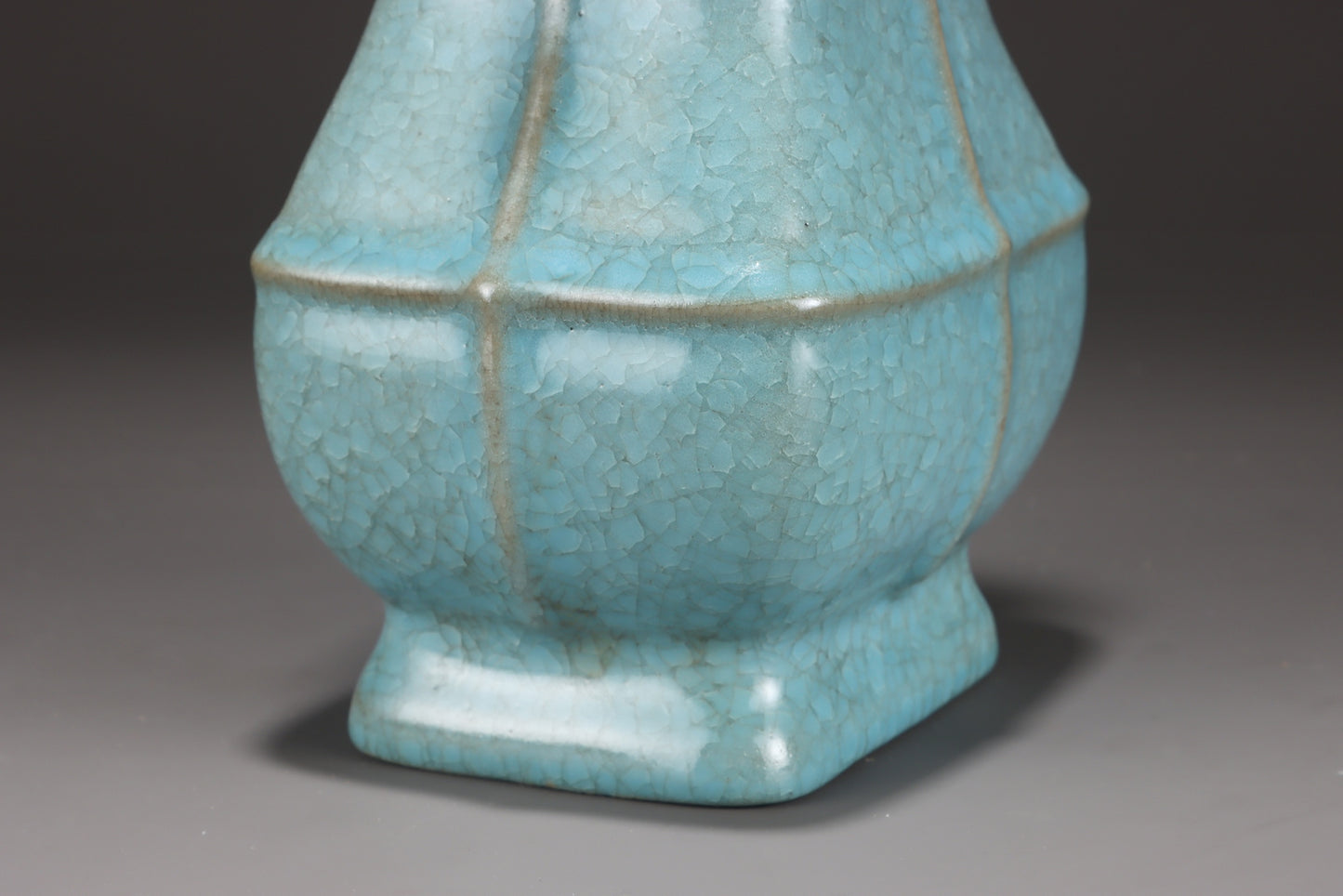 A1311 Chinese Sky Blue Glaze Ru Kiln Double Ear Porcelain Vase
