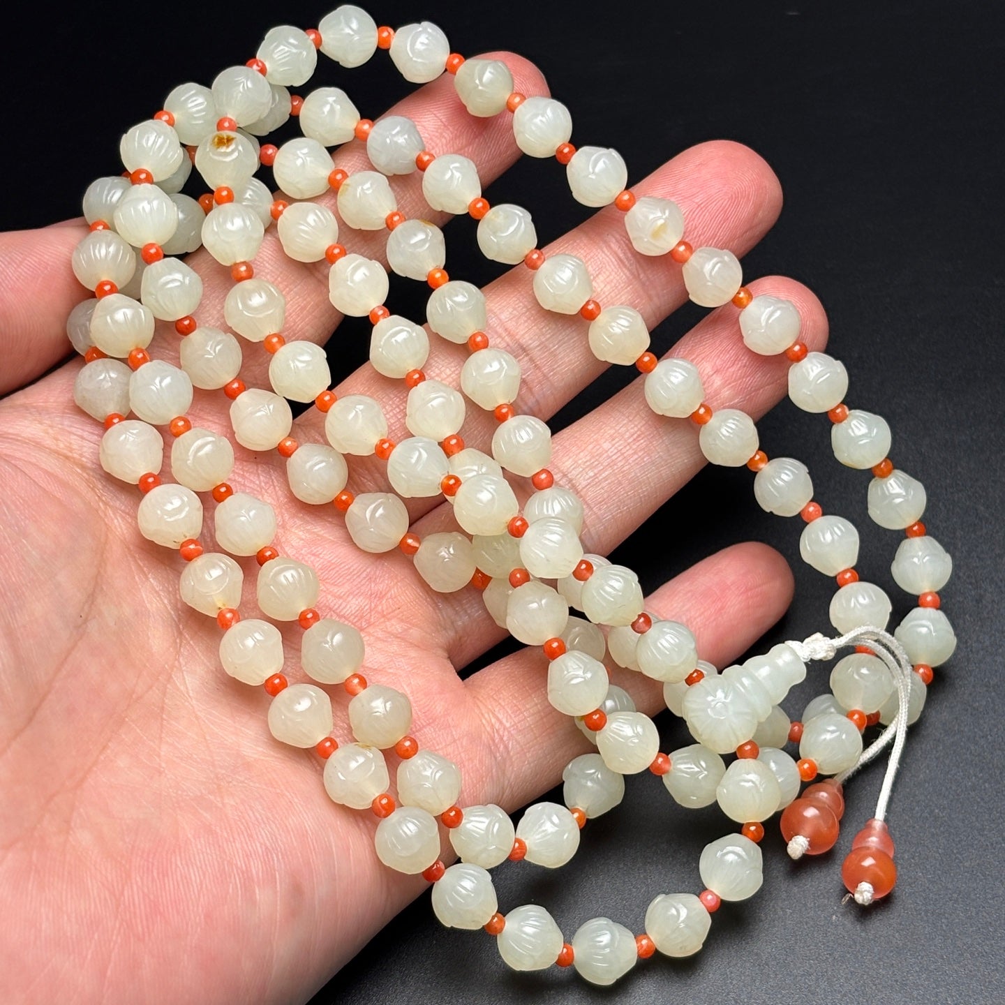 A1318 Superb Chinese Hetian Jade Carved Lotus Flower Beads Necklace