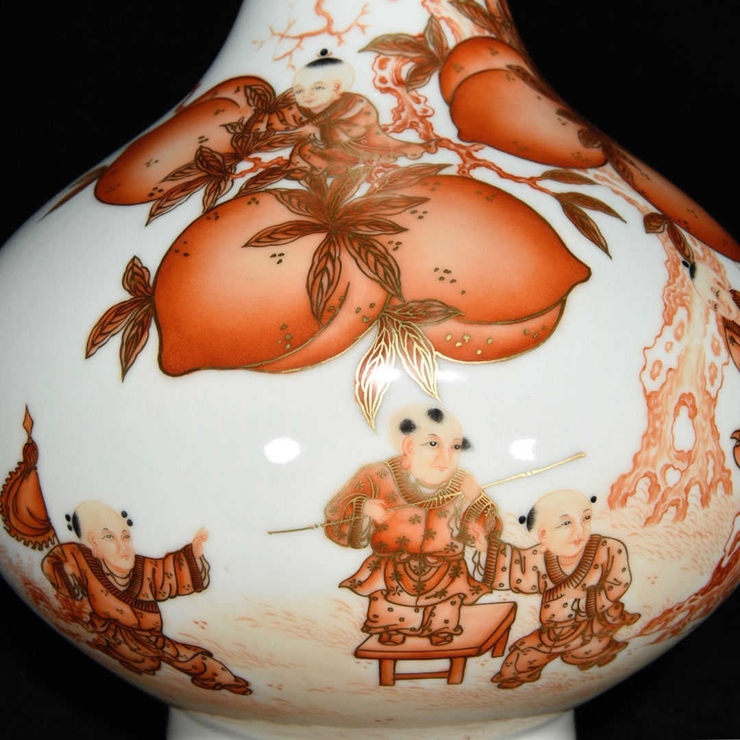 A1322 Chinese Qing Dynasty Gilt Edge Iron Red Glaze Peach Design Porcelain Vase