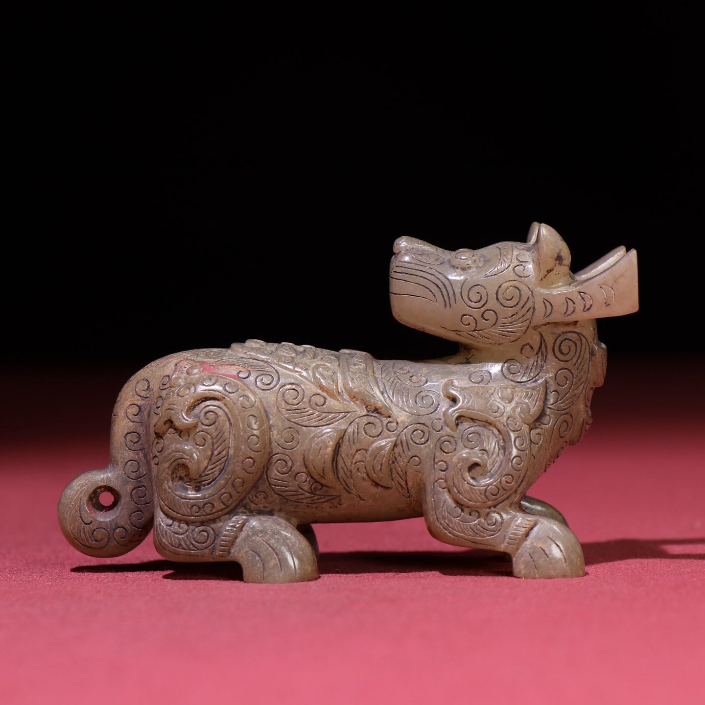 A1325 Vintage Chinese Hetian Jade Carved Tiger Statue