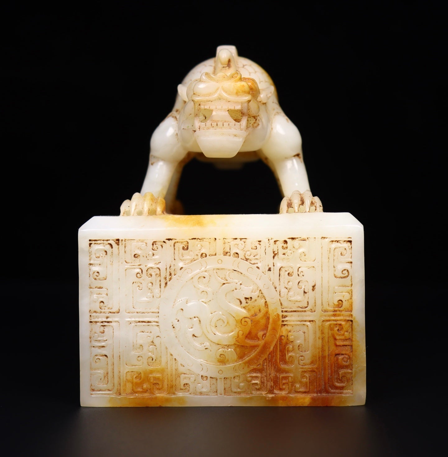 A1335 Superb Old Chinese Hetian Jade Carved Divine Beast Seal