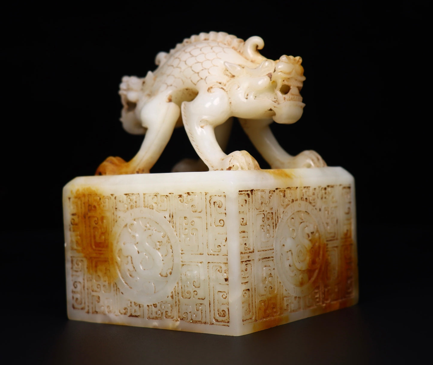 A1335 Superb Old Chinese Hetian Jade Carved Divine Beast Seal