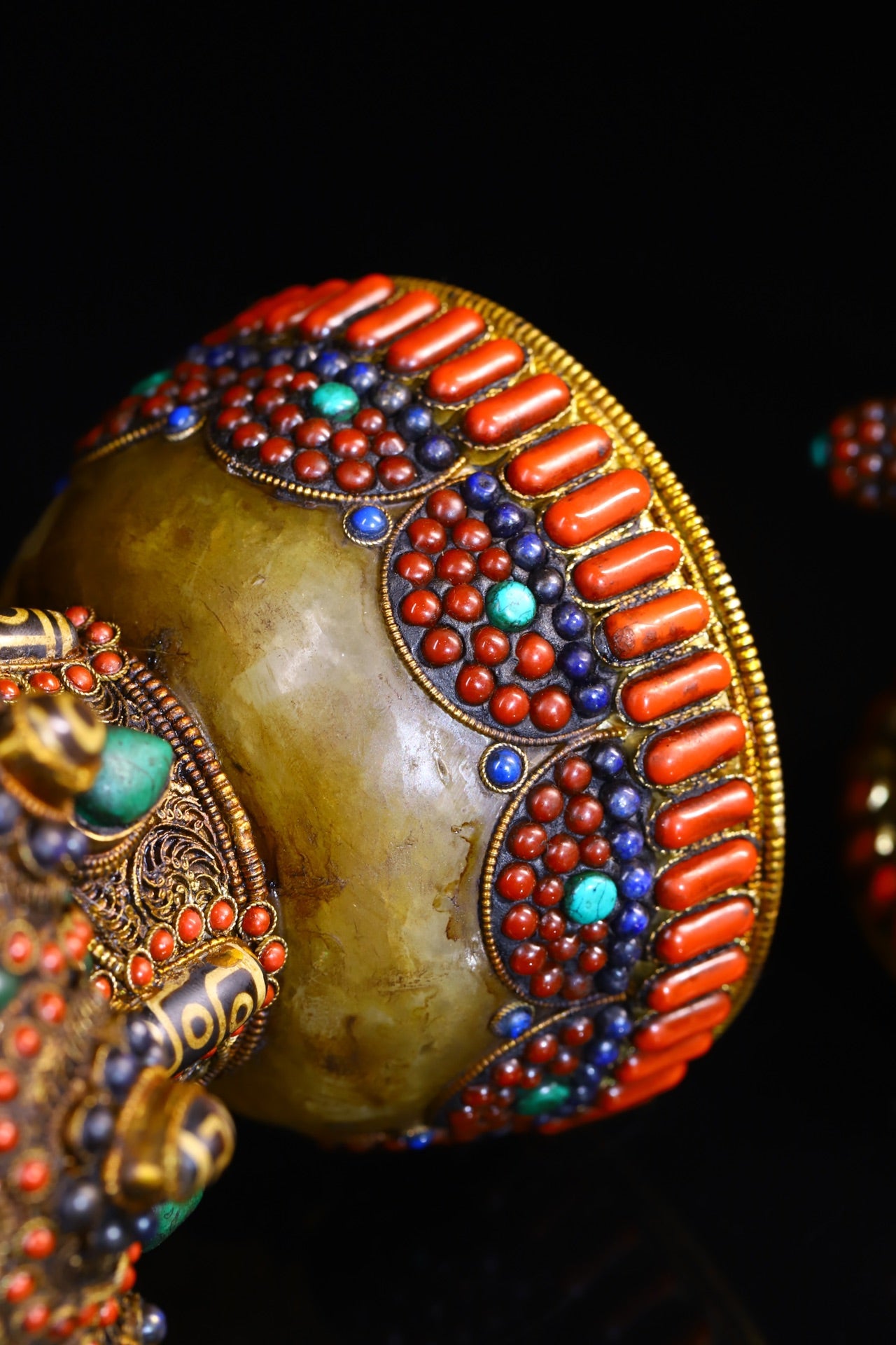 A1349 Old Tibetan Silver Wires Inlay DZI Agate & Gems & Crystal Pot