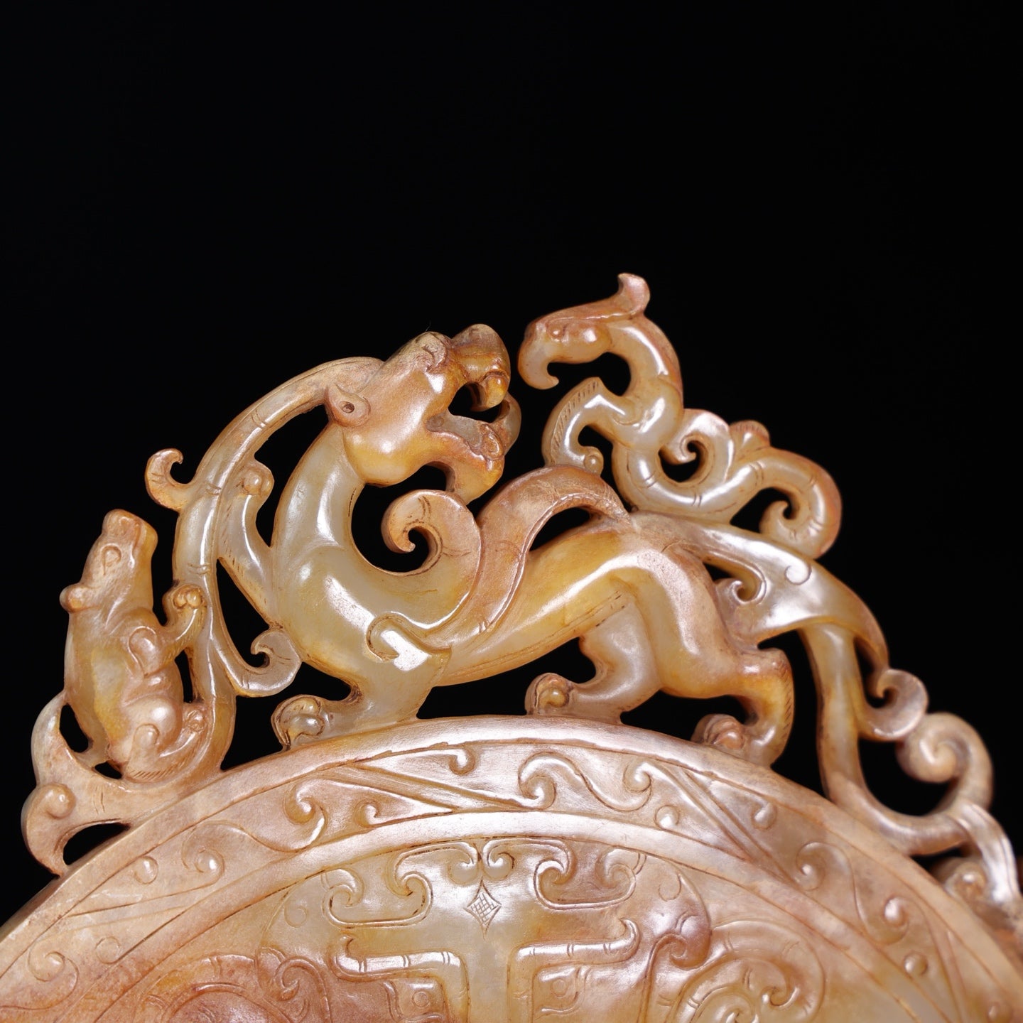 A1355 High Quality Chinese Hetian Jade Dragon Phoenix Jade bi