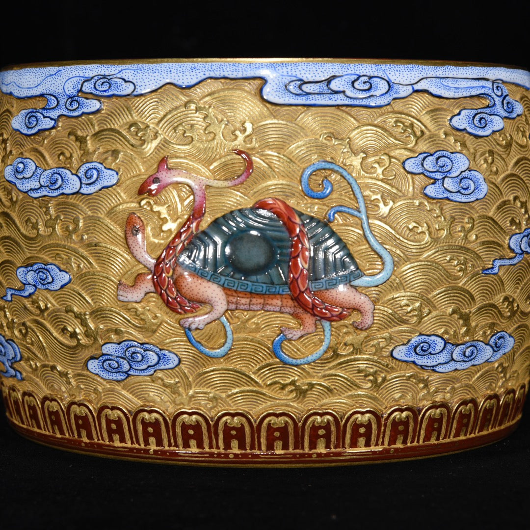 A1357 Chinese Qing Dynasty Gilt Gold Famille Rose Enamel Low Relief Long Life Turtle Design Porcelain Brush Washer