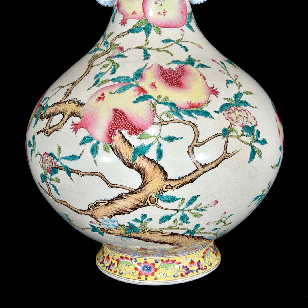 A1369 Chinese Qing Dynasty Gilt Edge Famille Rose Pomegranate Design Porcelain Vase