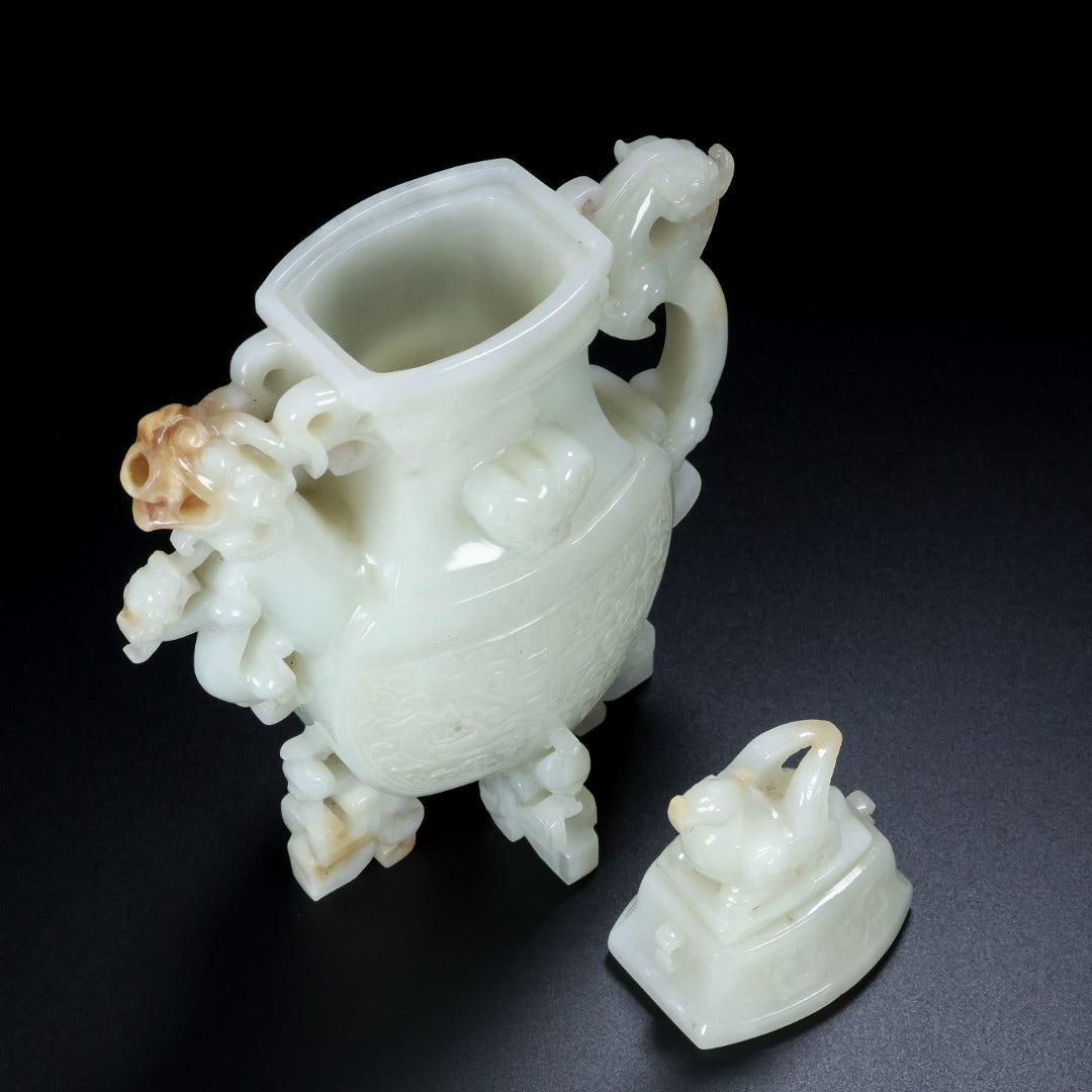 A1382 High Quality Chinese Hetian Jade Carved Fortune Dragon Wine Pot