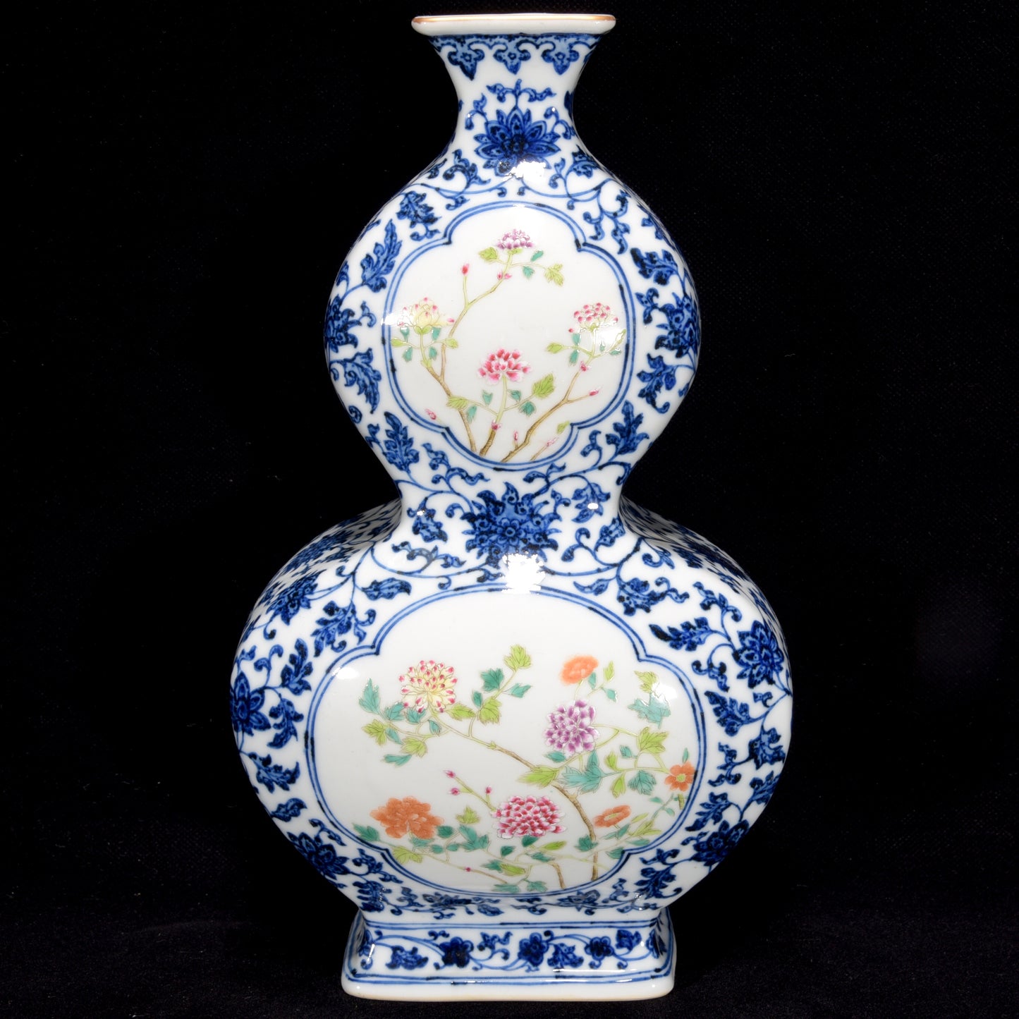 A1386 Chinese Qing Dynasty Blue And White Porcelain Flowers Design Gourd Porcelain Vase