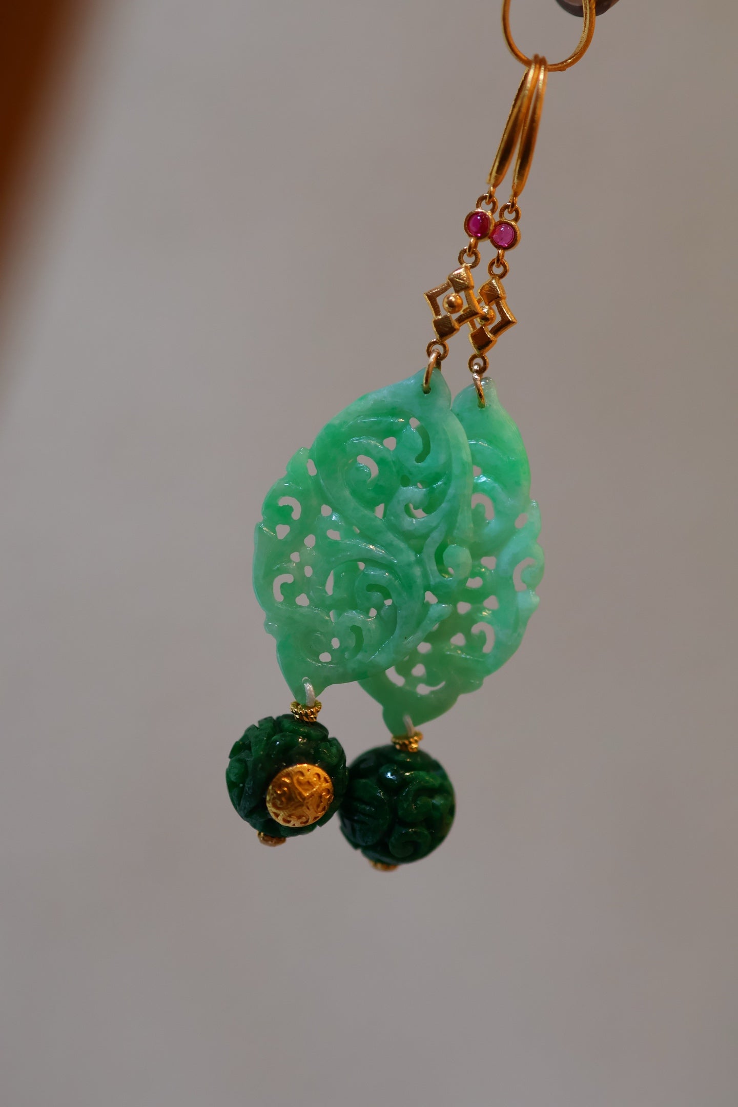 A1407 Exquisite 18K Gold Inlay Jadeite Earring