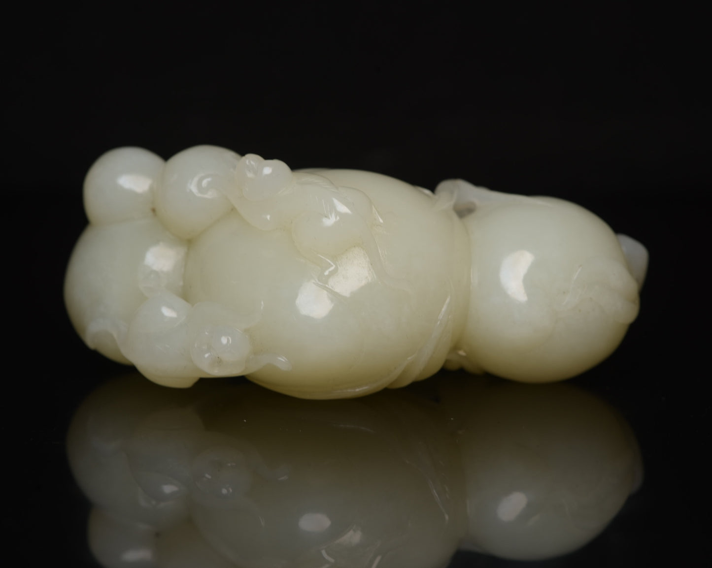 A1408 Chinese Hetian Jade Carved Peach & Monkey Statue