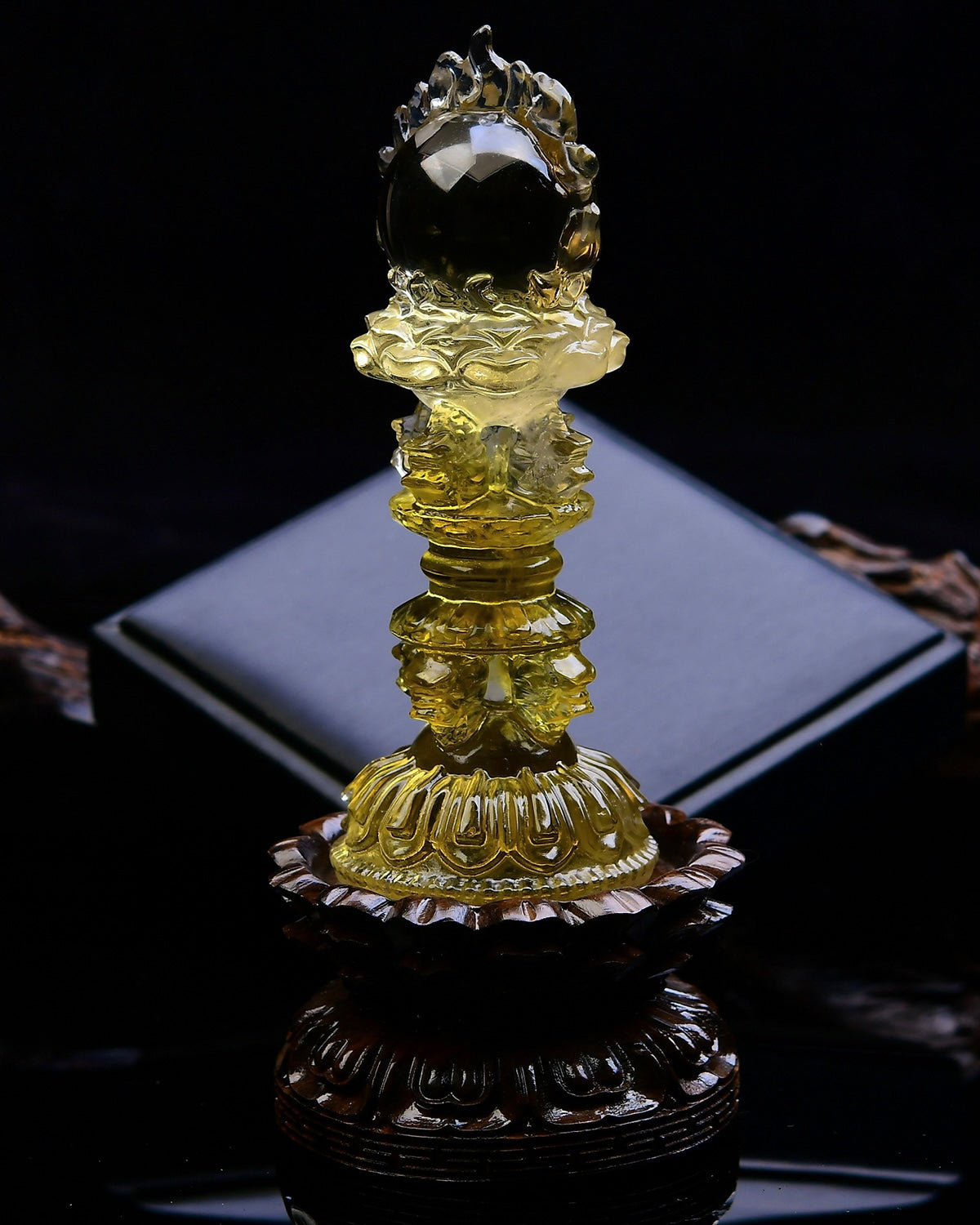 A1413 Exquisite Yellow Crystal Dharma-vessel Statue