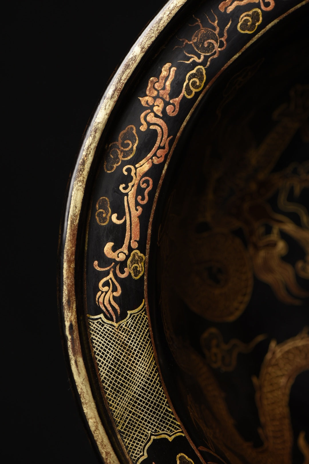 A1420 Chinese Gilt Gold Wooden-cored Lacquerware Double Dragon Design Big Plate