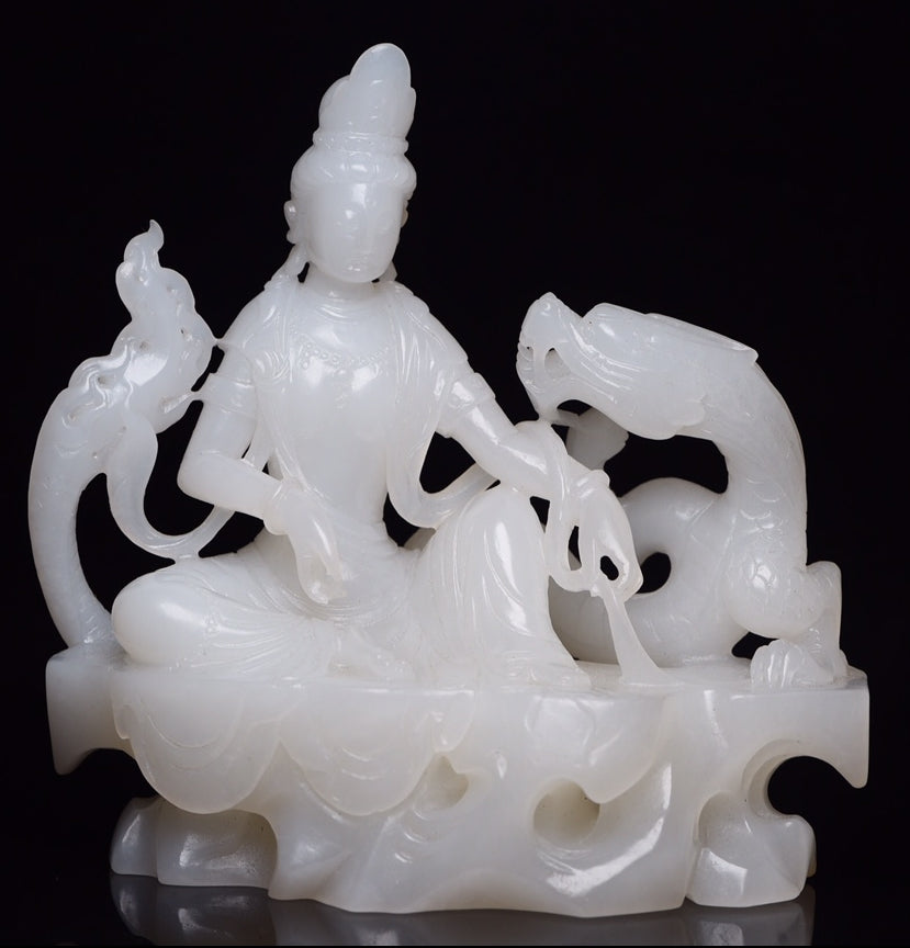 A1421 High Quality Chinese White Hetian Jade Carved Kwan-yin Statue