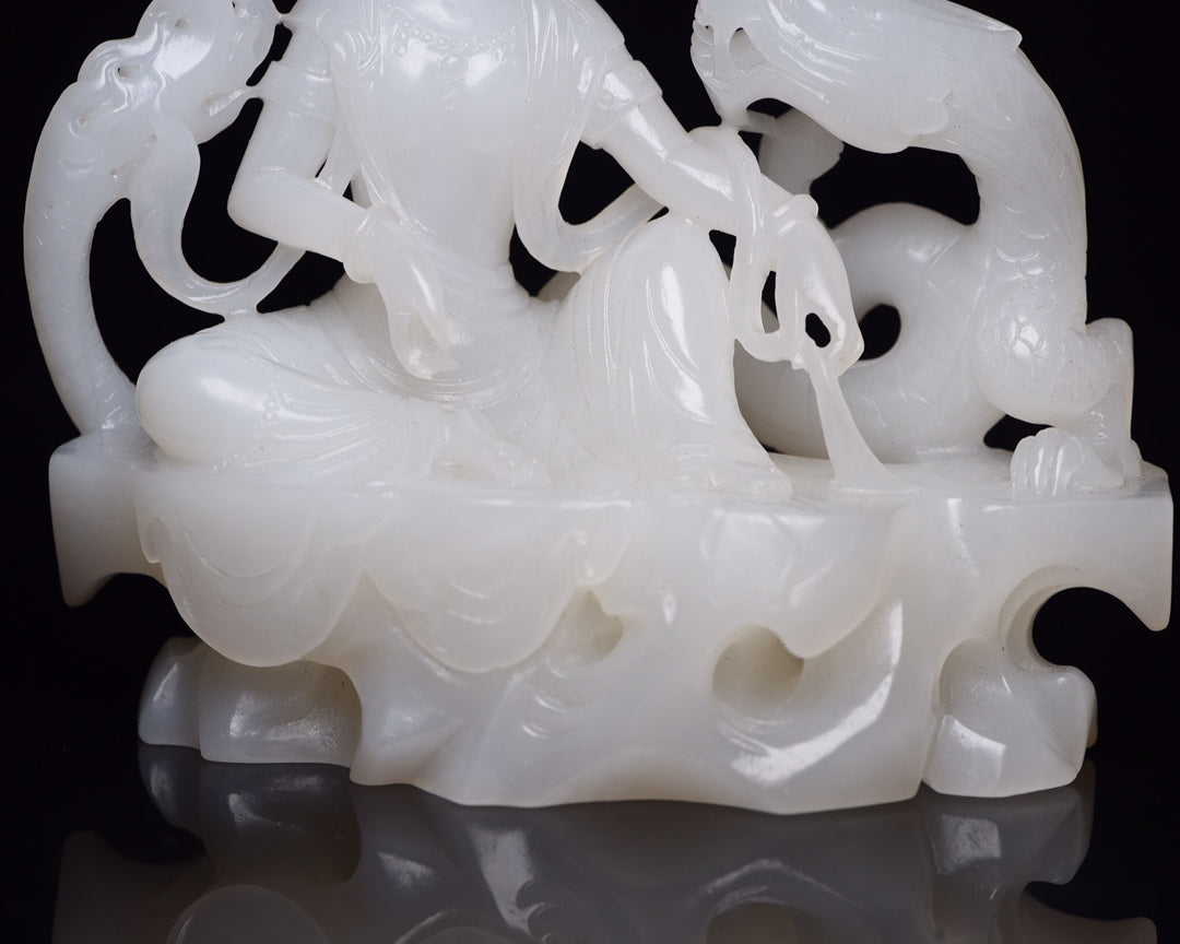 A1421 High Quality Chinese White Hetian Jade Carved Kwan-yin Statue