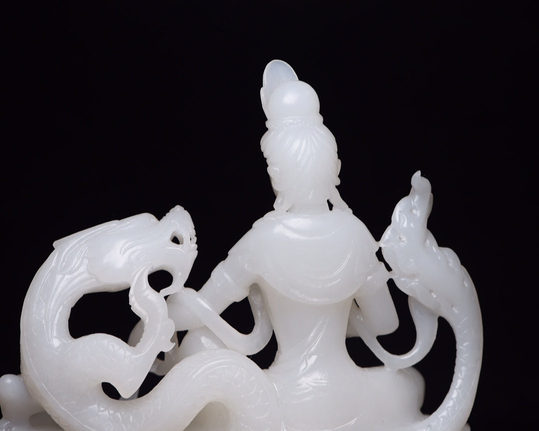 A1421 High Quality Chinese White Hetian Jade Carved Kwan-yin Statue