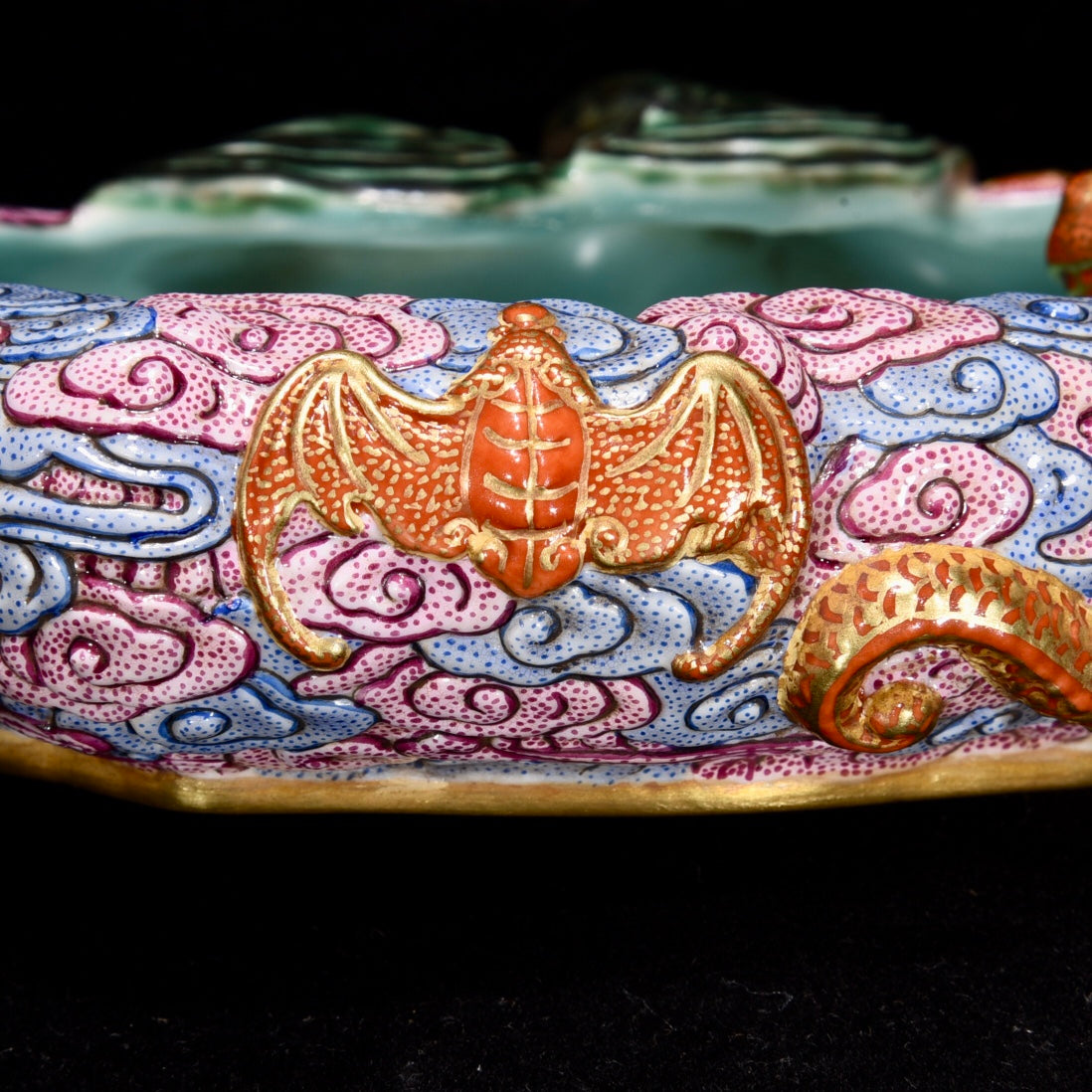 A1427 Chinese Qing Dynasty Gilt Gold Famille Rose Fortune Dragon Porcelain Brush Washer