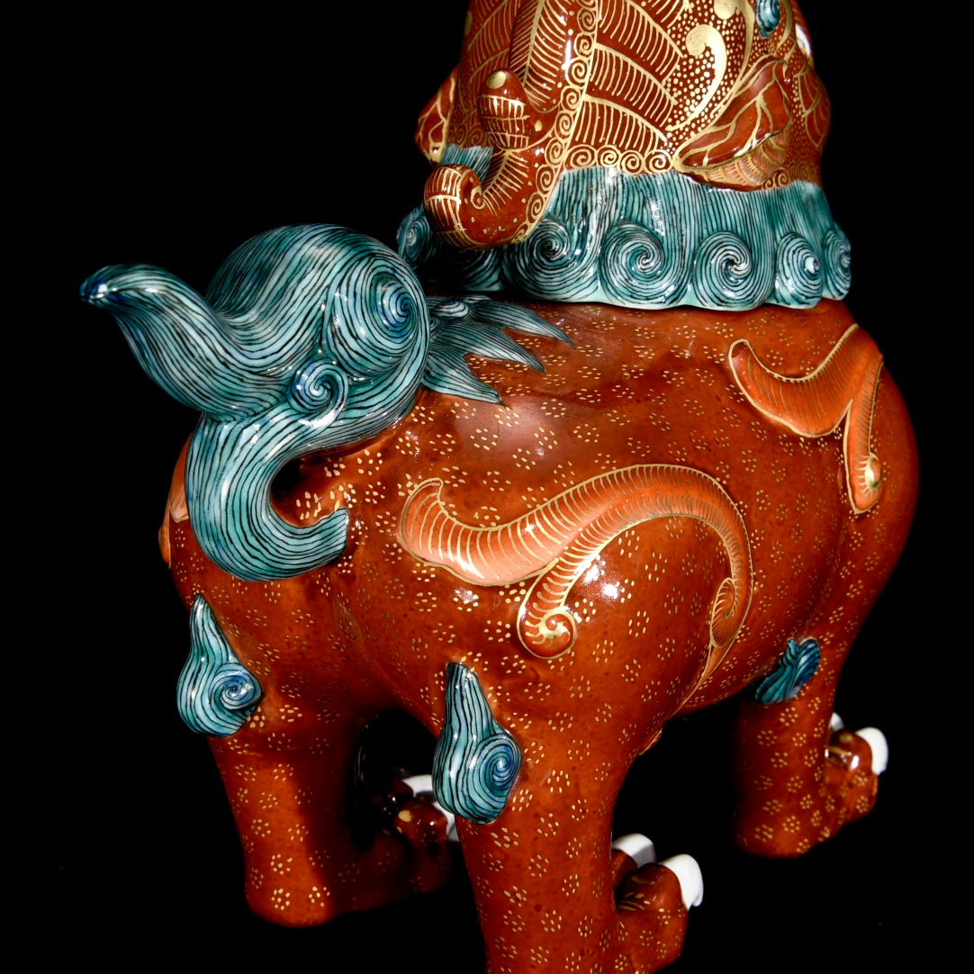 A1432 Chinese Qing Dynasty Iron Red Glaze Fortune Lion Porcelain Statue
