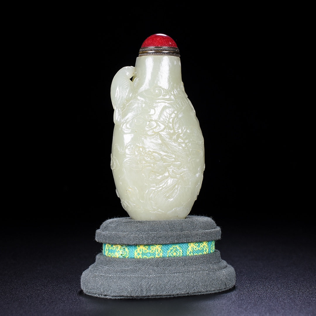 A1454 Superb Chinese Hetian Jade High Relief Bird Snuff Bottle