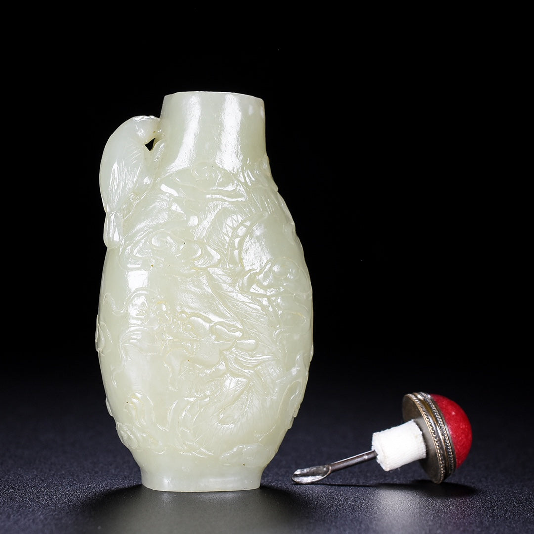 A1454 Superb Chinese Hetian Jade High Relief Bird Snuff Bottle