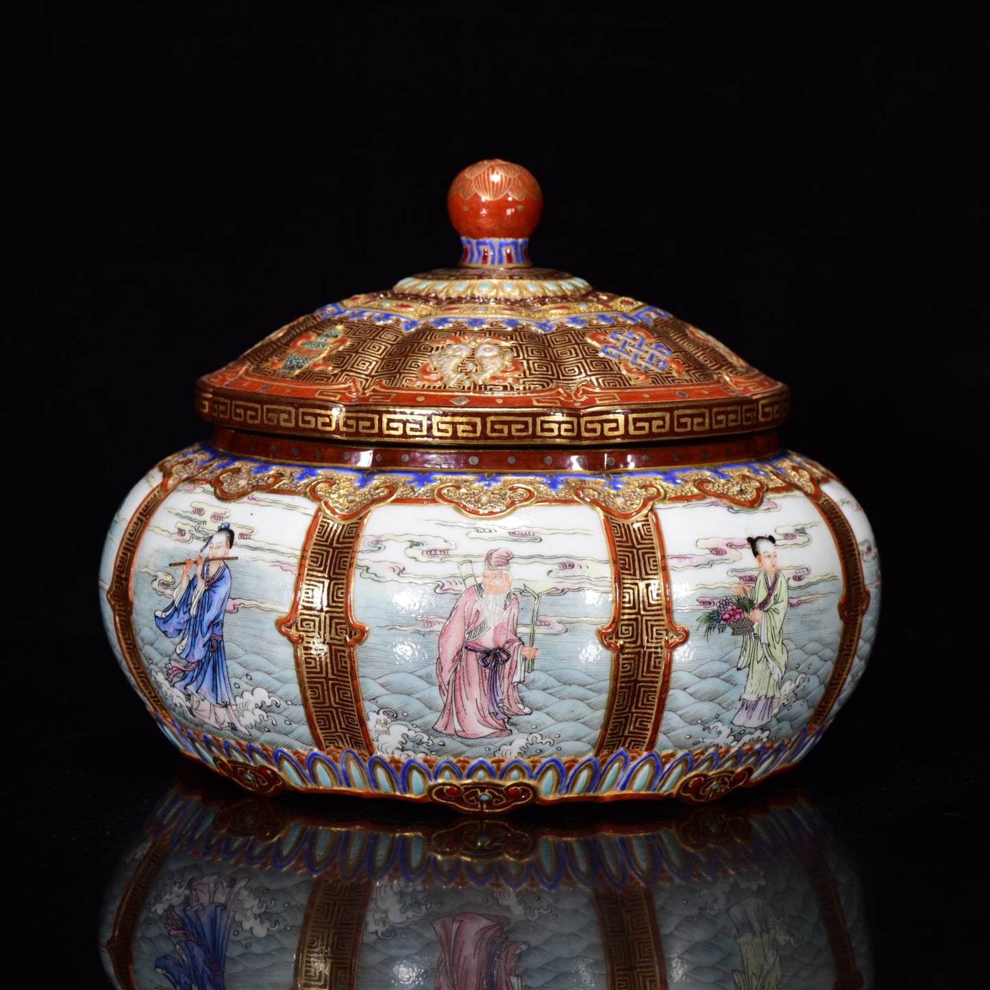 A1457 Chinese Qing Dynasty Gilt Gold Famille Rose Eight Taoism Deity Design Porcelain Pot