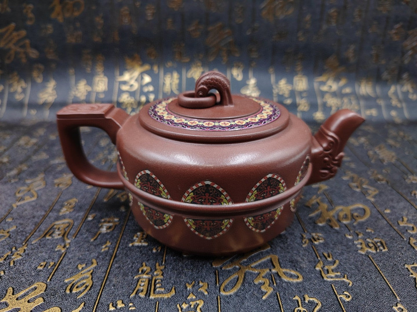A1460 A Set Superb Chinese Famille Rose Yixing Zisha Teapot & Cups