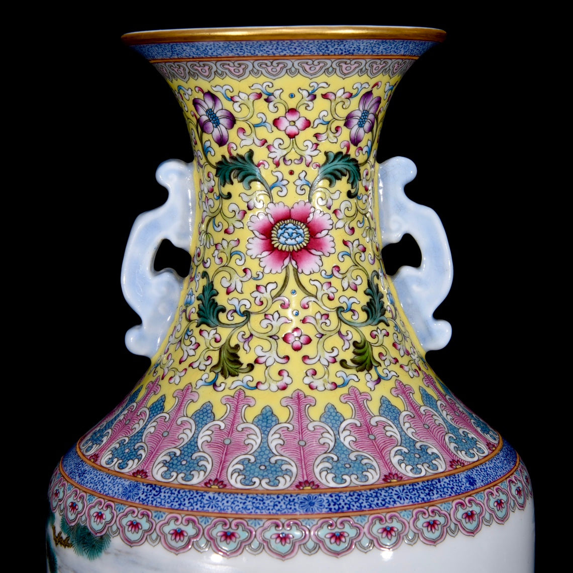 A1463 Chinese Qing Dynasty Gilt Edge Famille Rose Pine Tree & Crane Design Porcelain Vase