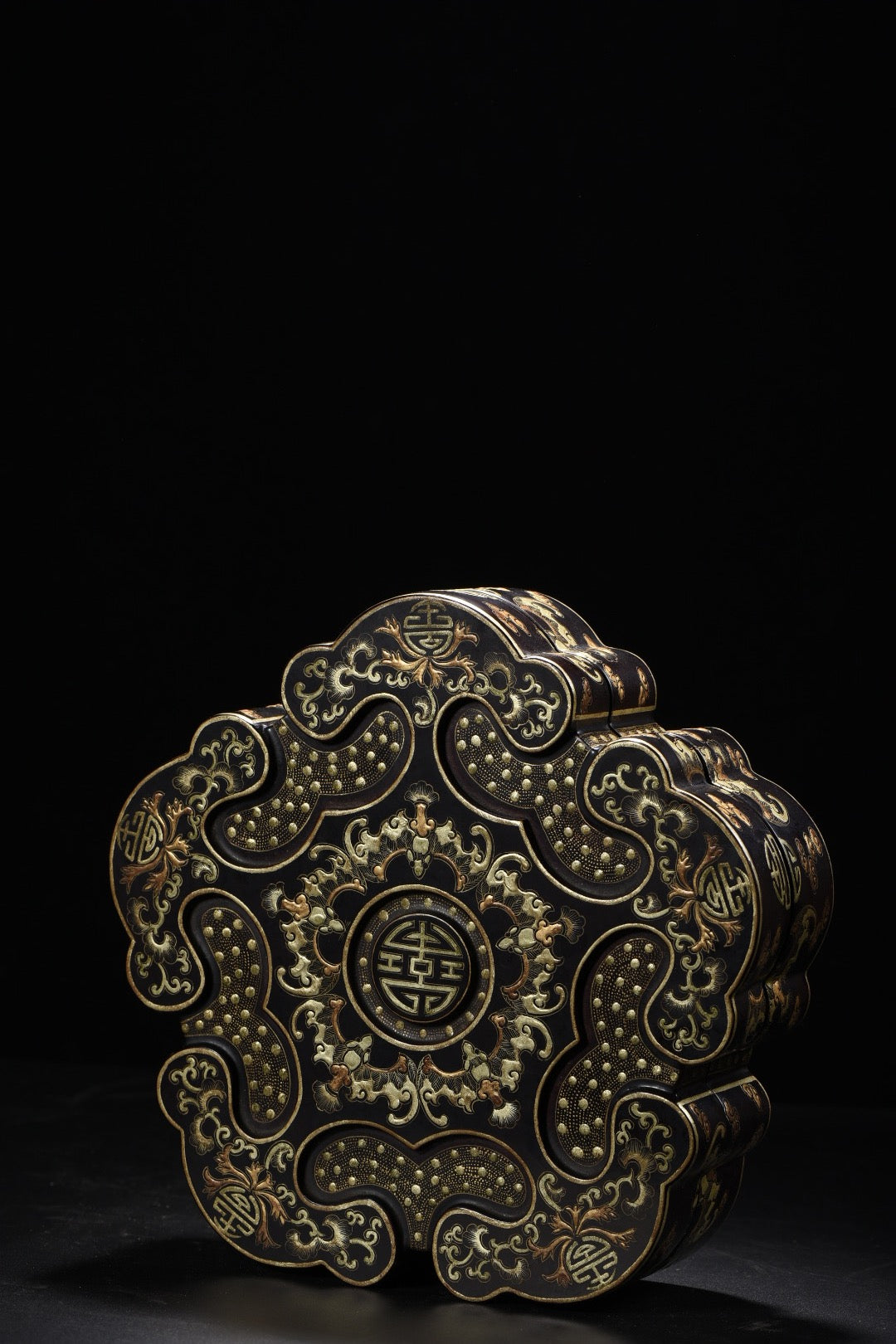 A1478 Chinese Gilt Gold Wooden-cored Lacquerware Jewellery Box