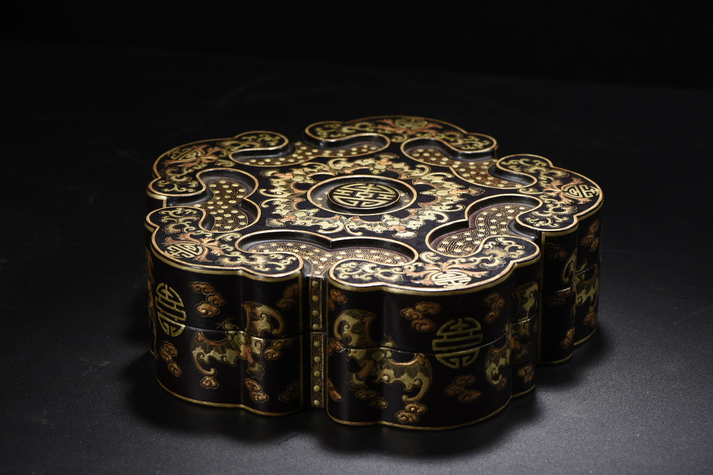 A1478 Chinese Gilt Gold Wooden-cored Lacquerware Jewellery Box