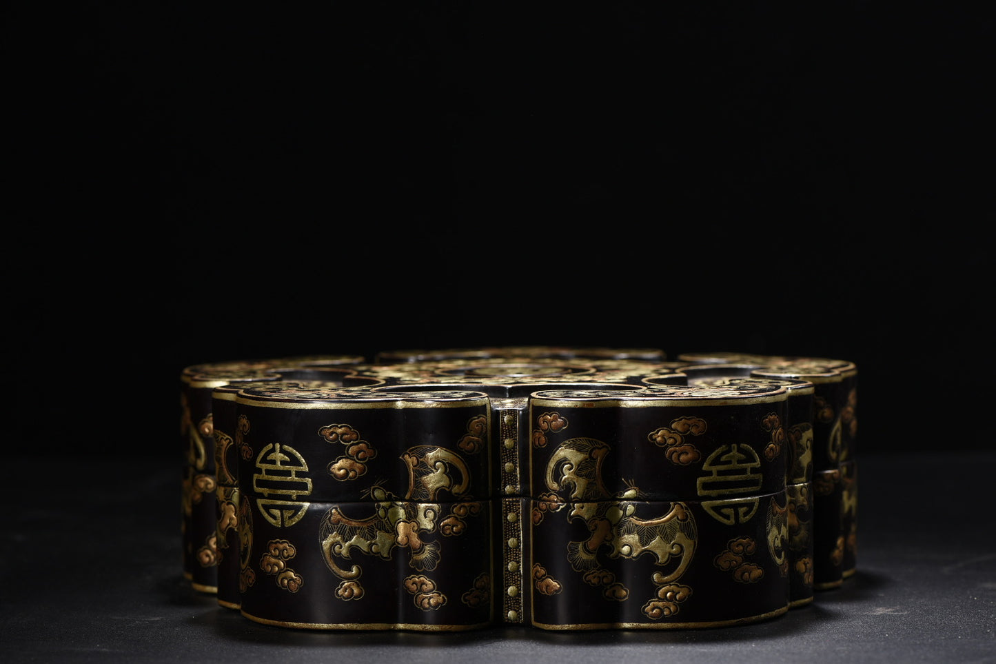 A1478 Chinese Gilt Gold Wooden-cored Lacquerware Jewellery Box