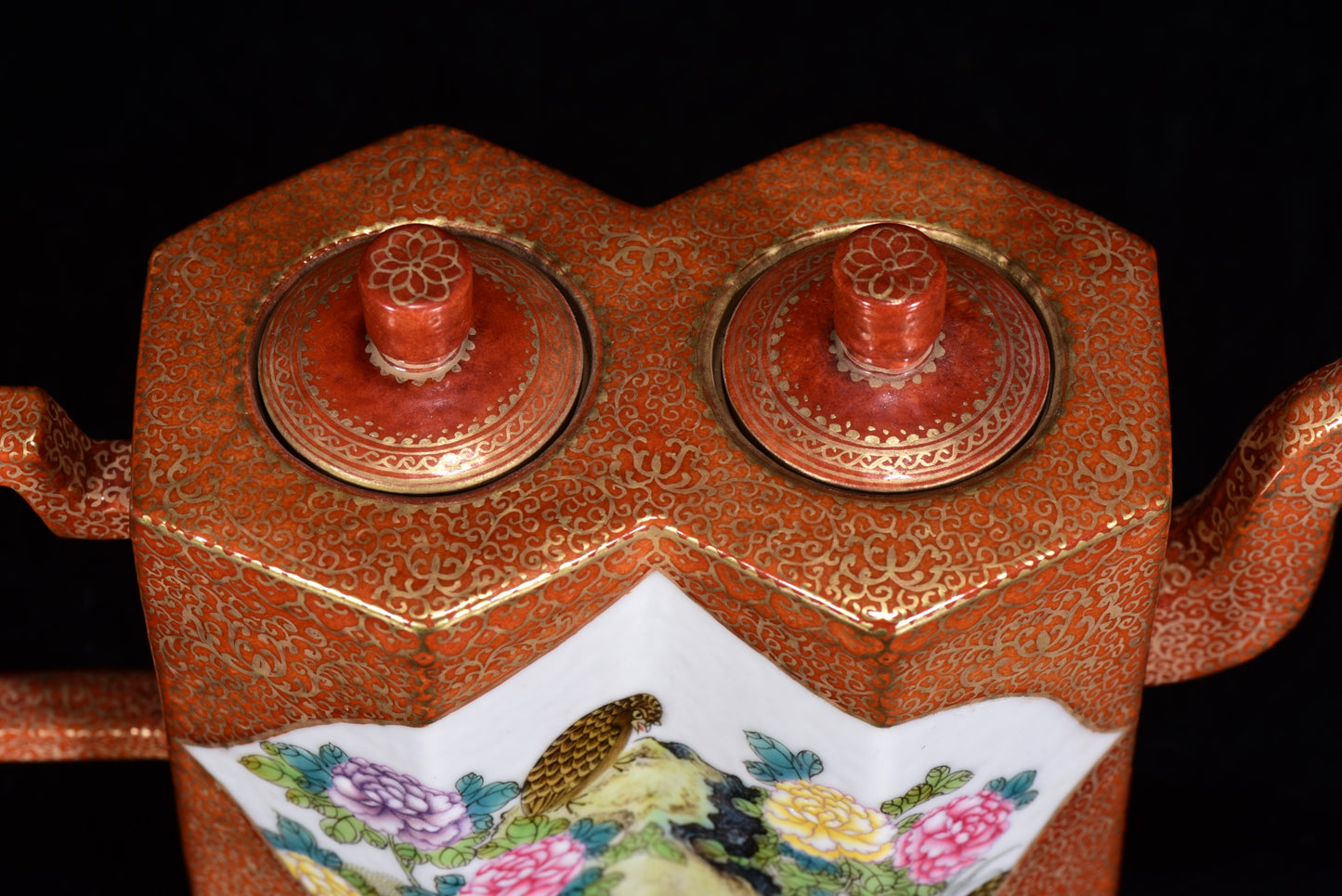 A1480 Chinese Qing Dynasty Gilt Gold Iron Red Glaze Famille Rose Flowers Bird Design Conjoined Porcelain Teapot