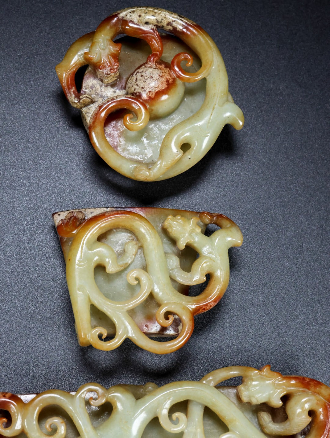 A1495 A Set Superb Old Chinese Hetian Jade High Relief Chi Dragon Sword Ornament