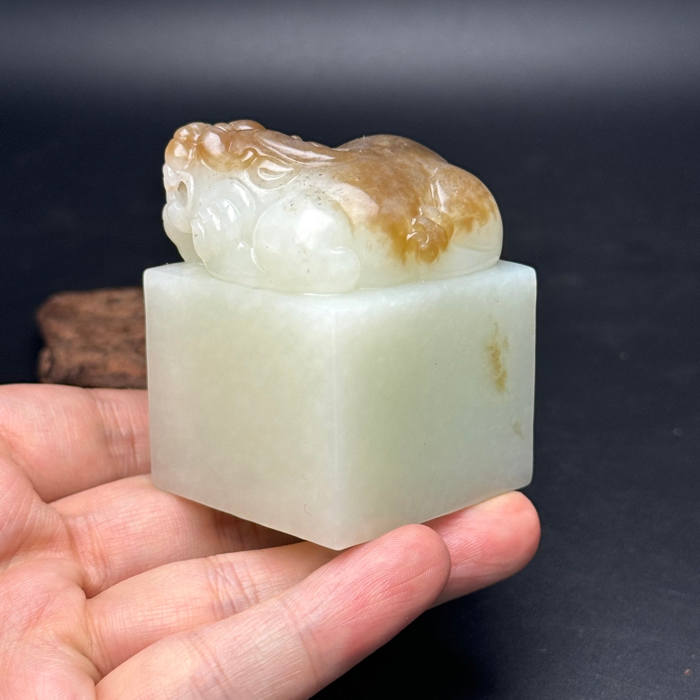 A1497 Chinese Natural Hetian Jade Carved Fortune Beast Seal