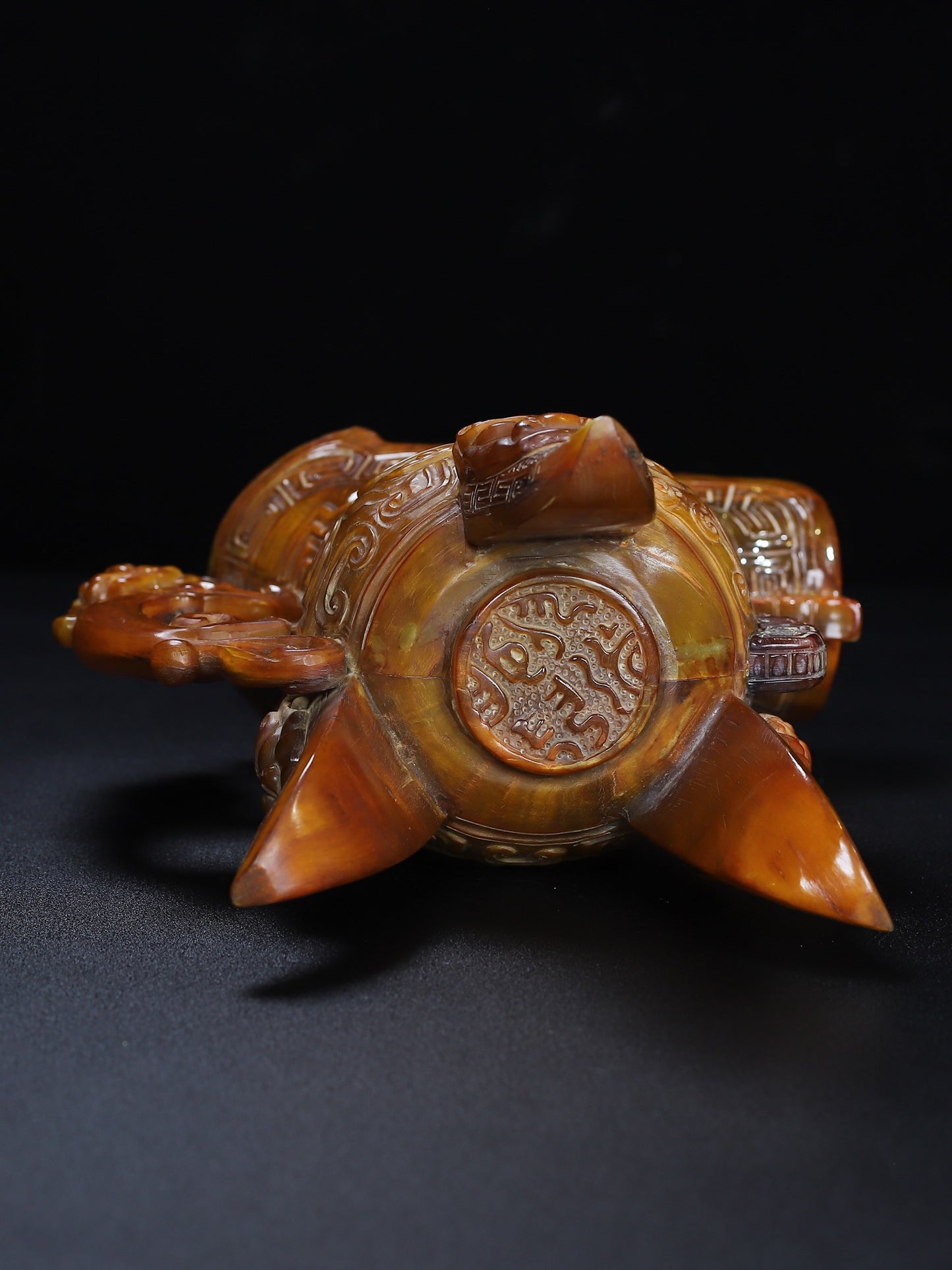 A1505 Vintage Ox Horn Carved Fortune Dragon Wine Cup