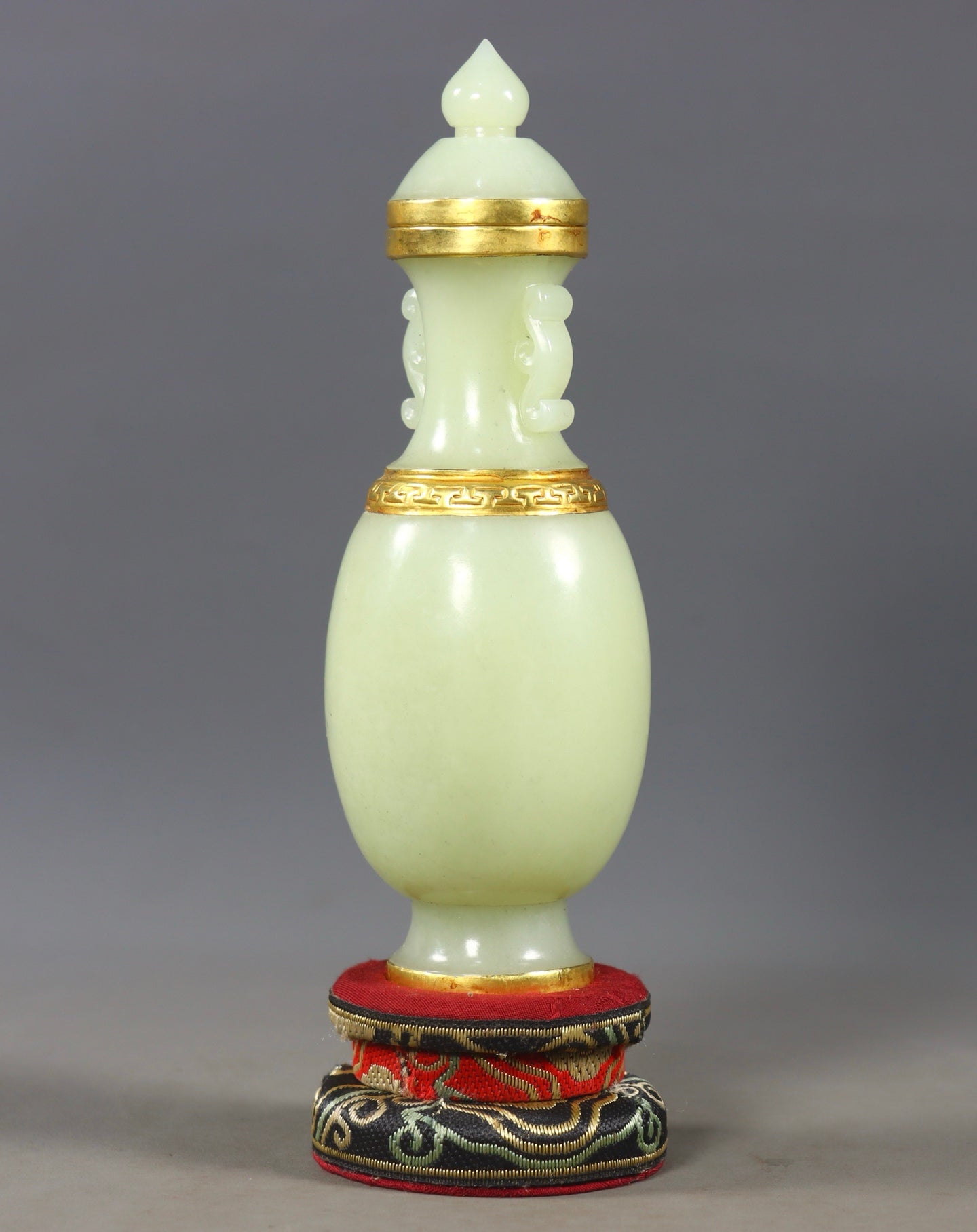 A1514 Chinese Inlaying Gold Edge Hetian Jade Double Ear Vase