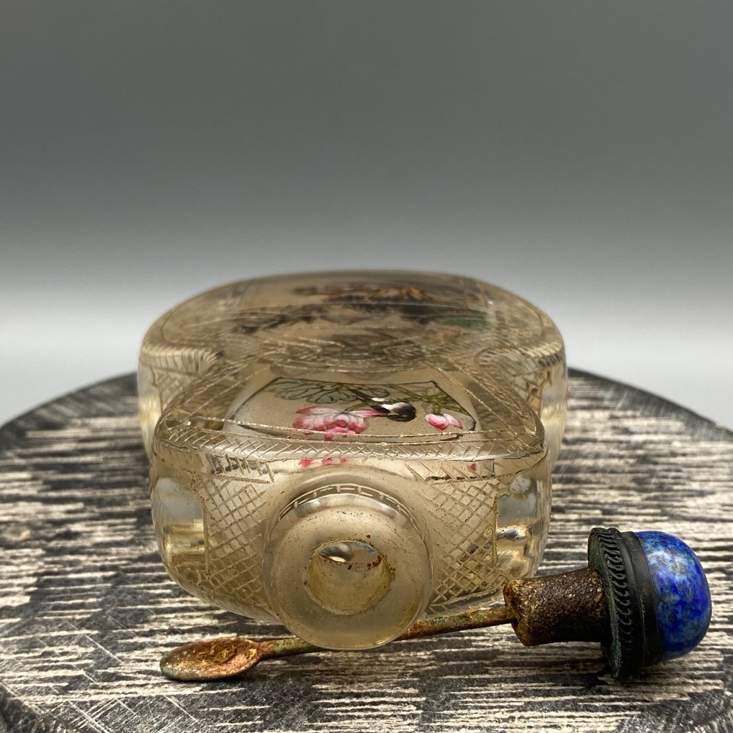 A1543 Old Chinese Crystal Inside Painting Live In Remote Mountains Design Snuff Bottle w Stopper