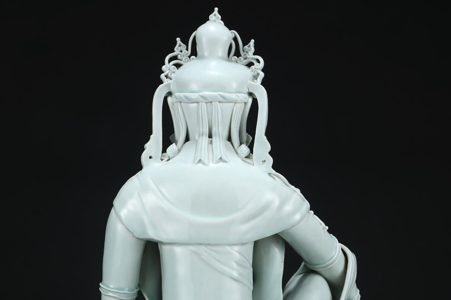 A1555 Chinese Hu Tian Kiln Porcelain Kwan-yin Statue