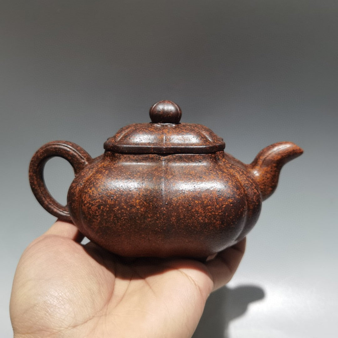 A1615 Chinese Yixing Zisha Clay Teapot w Artist Signed