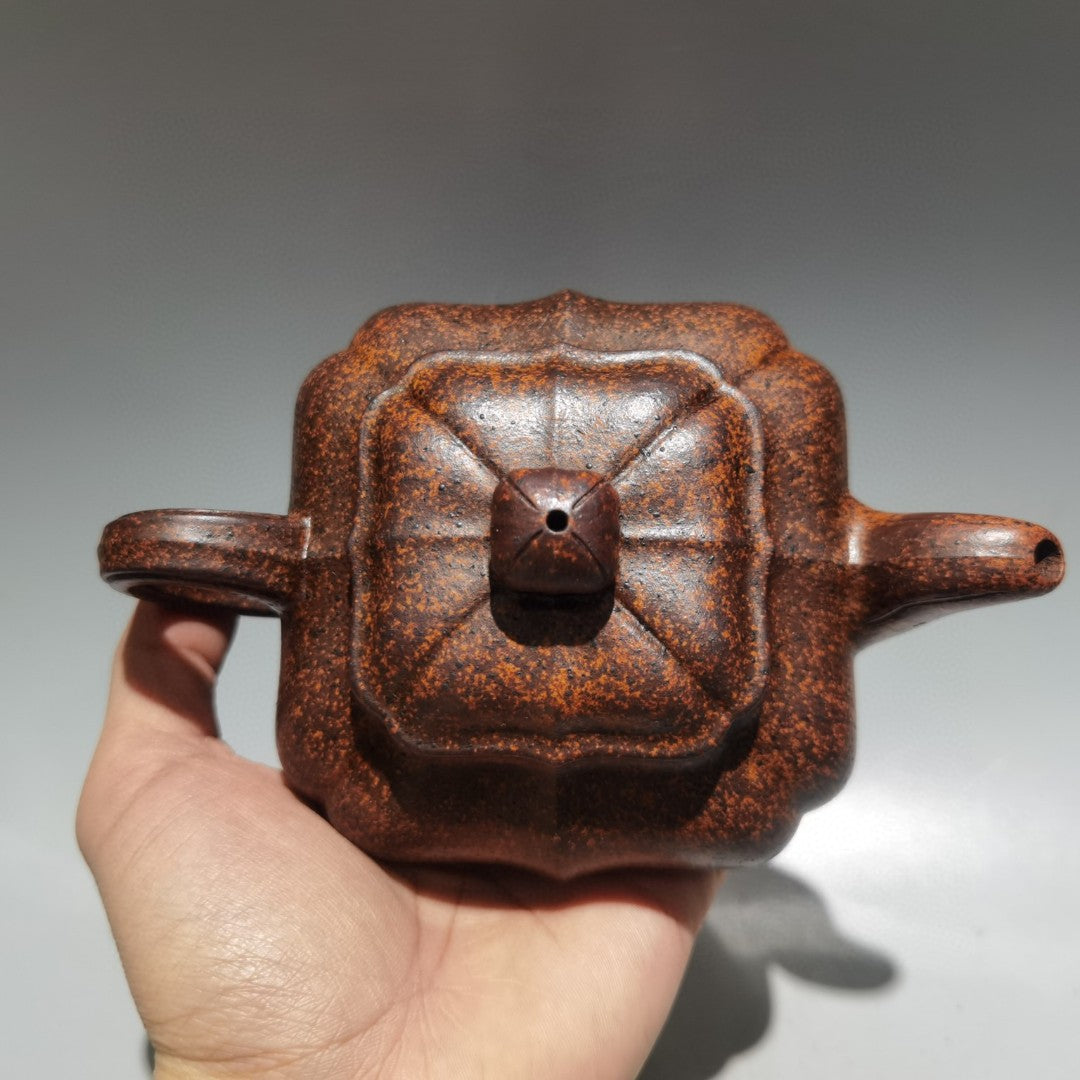 A1615 Chinese Yixing Zisha Clay Teapot w Artist Signed