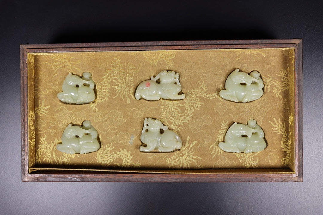 A1622 A Set Superb Chinese Hetian Jade Carved Fortune Beast Statue w Wood Handle Box