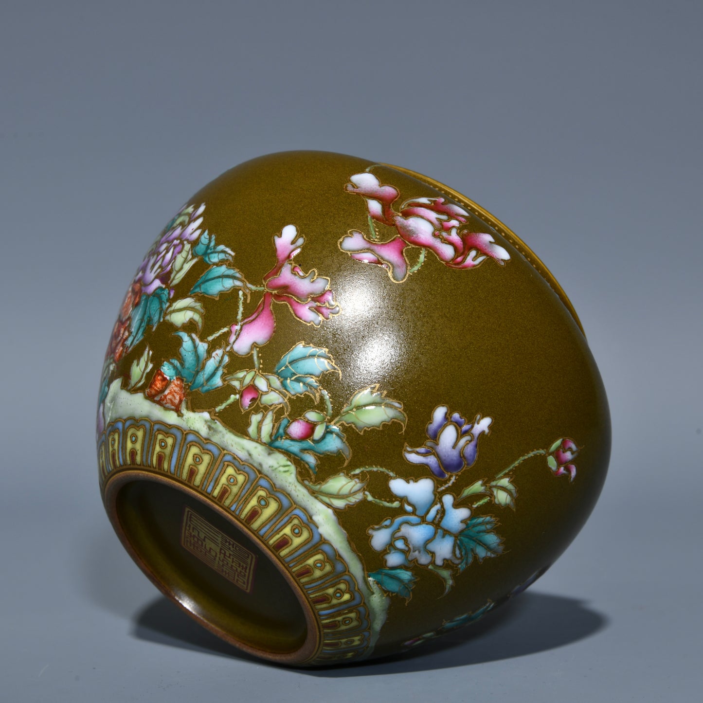 A1625 Chinese Qing Dynasty Gilt Edge Tea Dust Glaze Famille Rose Flowers Design Porcelain Brush Washer