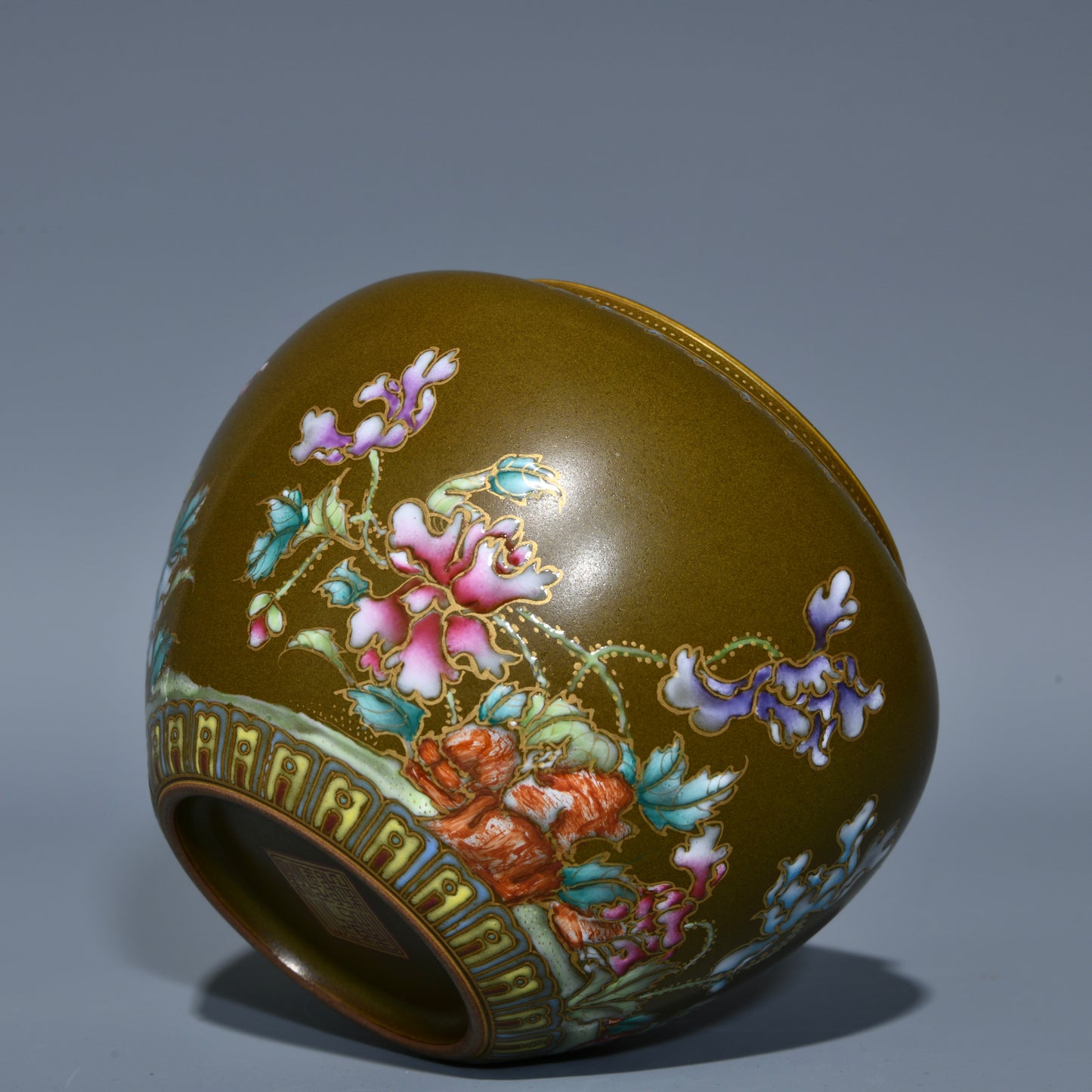 A1625 Chinese Qing Dynasty Gilt Edge Tea Dust Glaze Famille Rose Flowers Design Porcelain Brush Washer