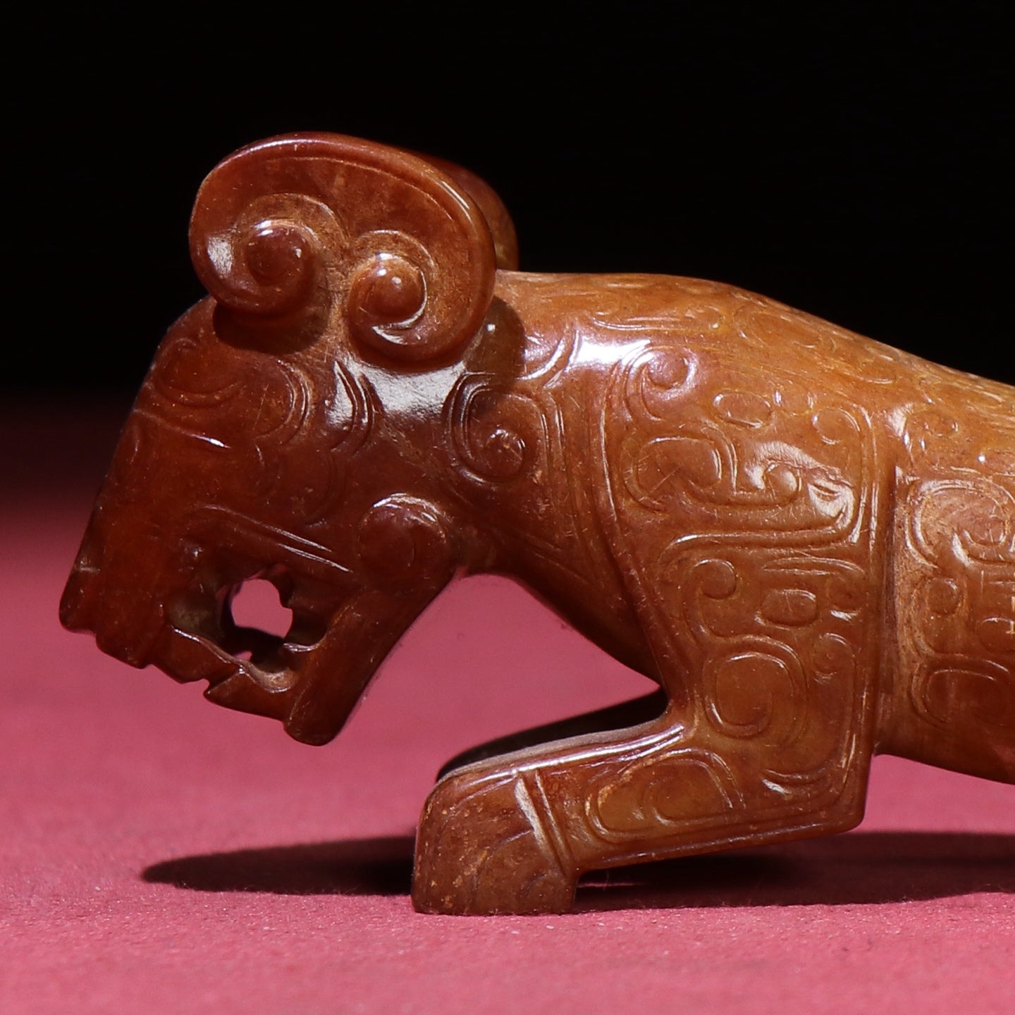 A1634 Superb Old Chinese Hetian Jade Carved Tiger Statue