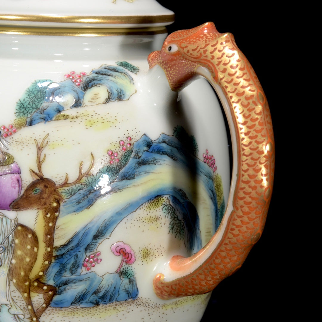 A1637 Chinese Qing Dynasty Gilt Edge Famille Rose Figure Design Porcelain Teapot