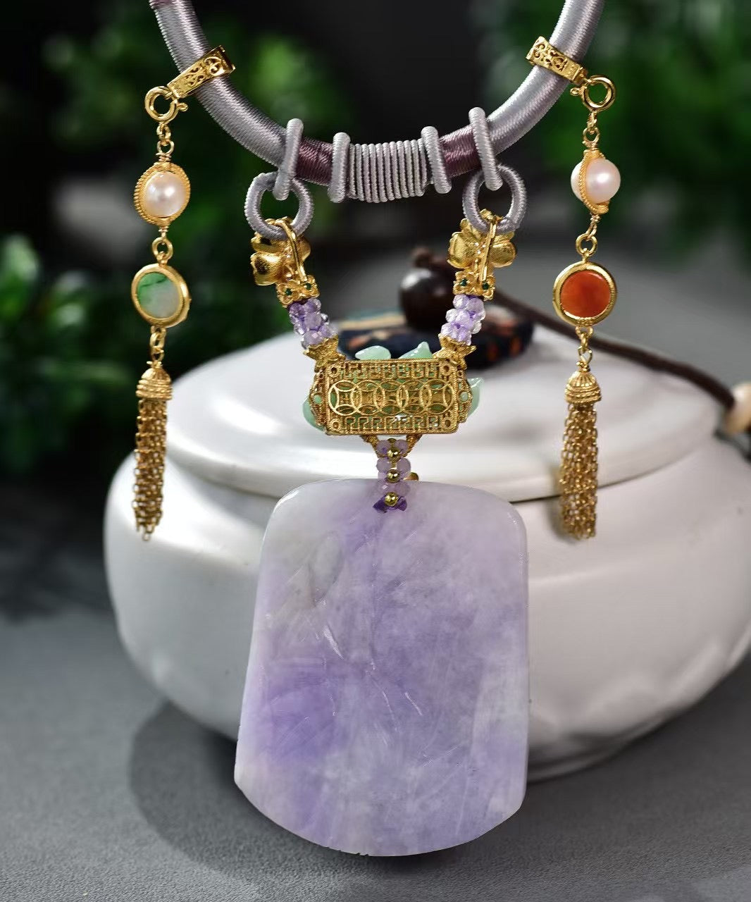 A1655 Exquisite Jadeite Carved Flower Pendant w Hand Woven Beads Necklace