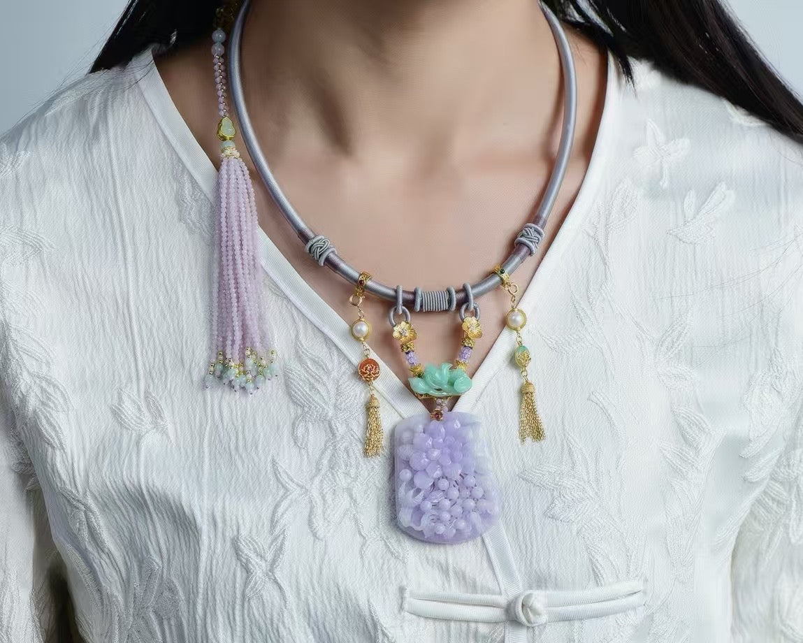 A1655 Exquisite Jadeite Carved Flower Pendant w Hand Woven Beads Necklace
