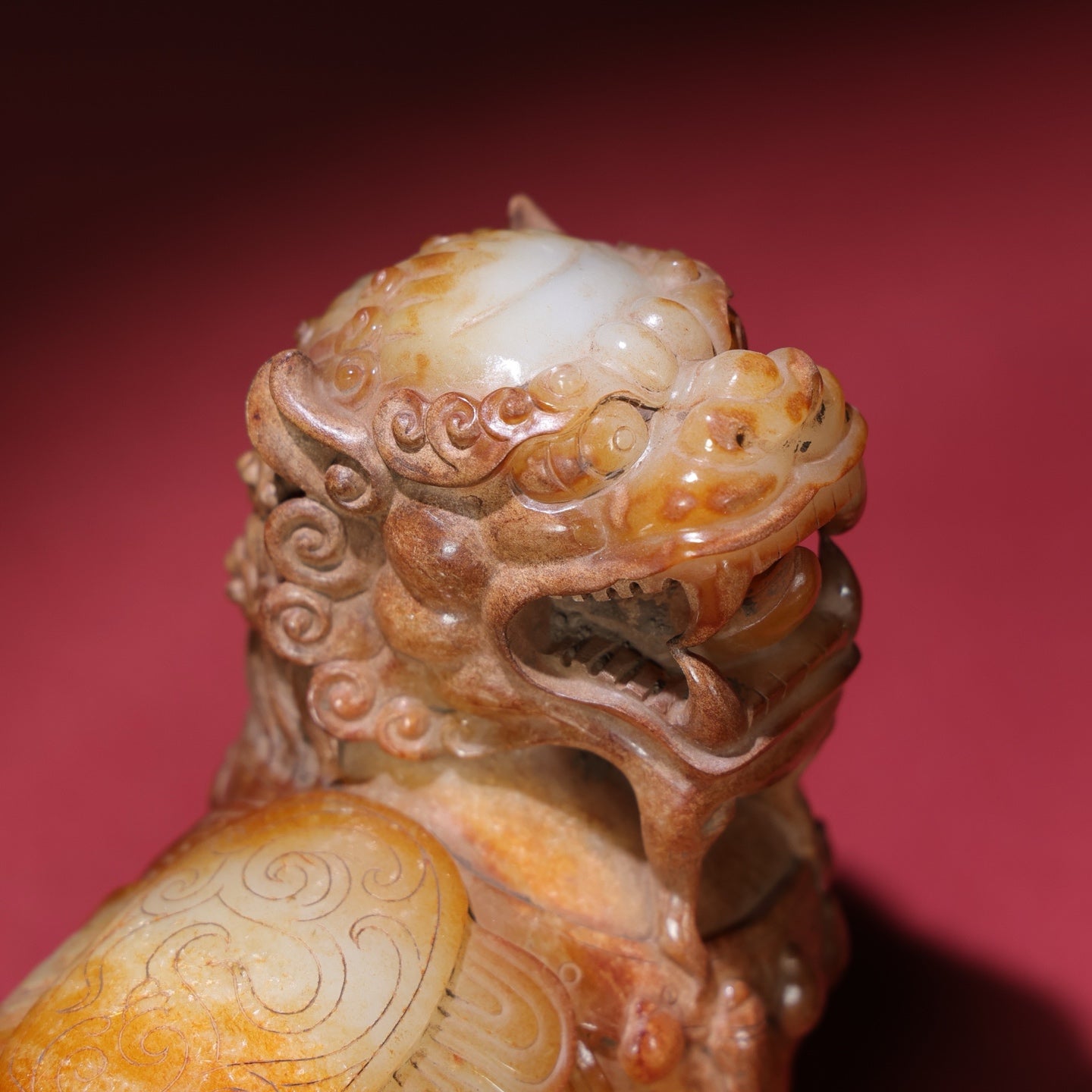 A1657 Superb Vintage Chinese Hetian Jade Carved Fortune Lion Statues