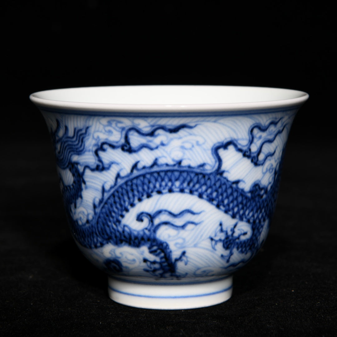 A1661 A Pair Chinese Blue And White Porcelain Fortune Dragon Design Cups